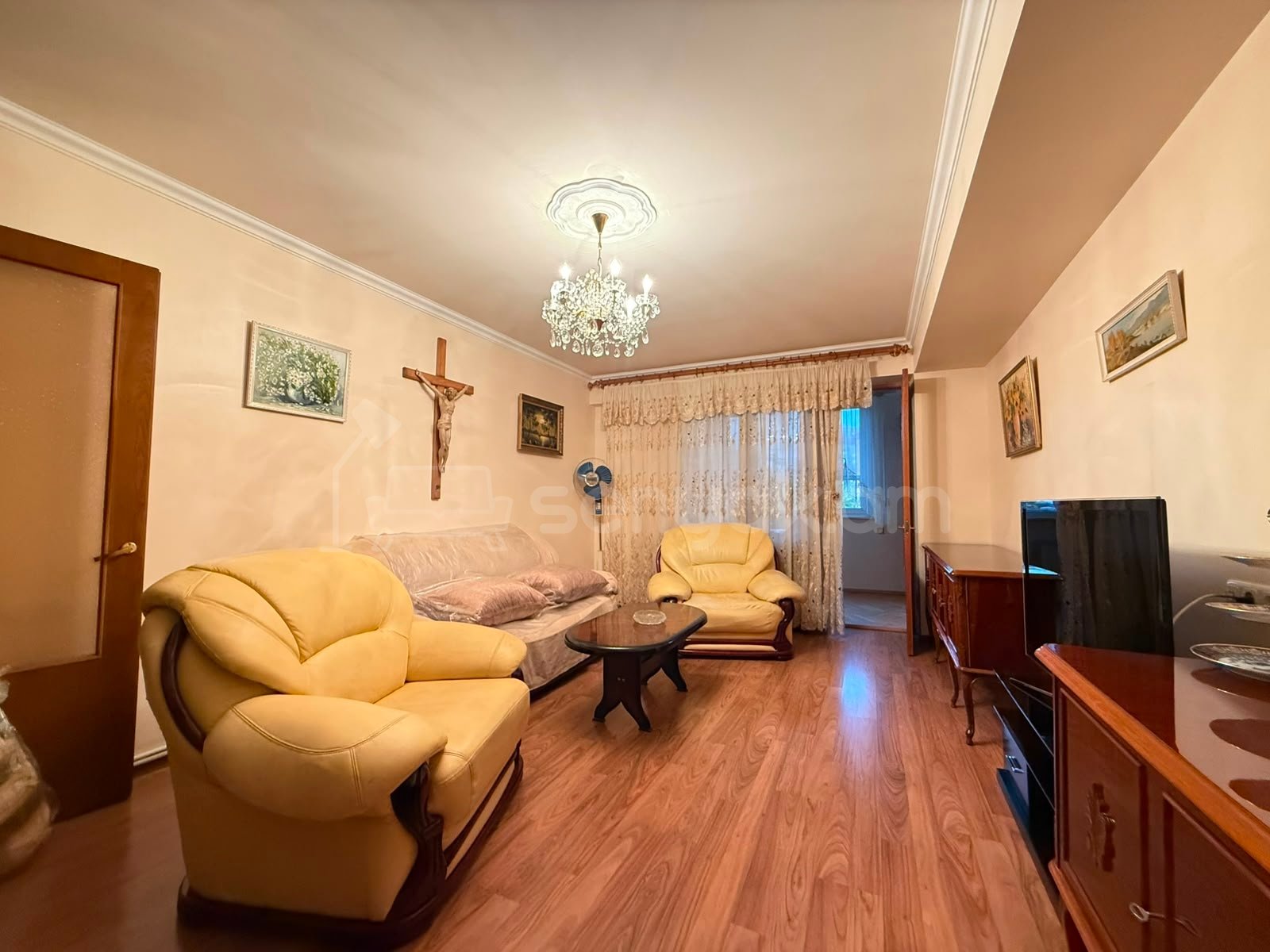 4 Սենյականոց Բնակարան, 93քմ, 4/9 հարկ, Կապիտալ Վերանորոգված