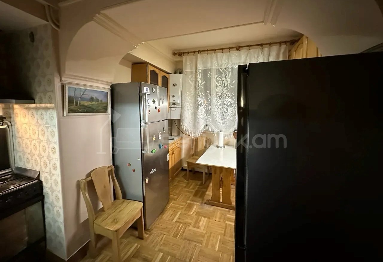 4 Սենյականոց Բնակարան, 93քմ, 4/9 հարկ, Կապիտալ Վերանորոգված