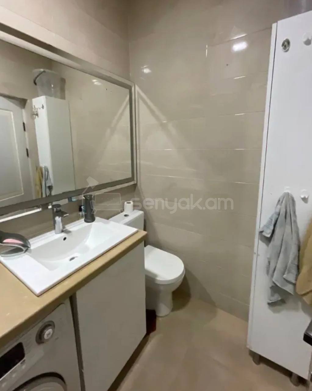 4 Սենյականոց Բնակարան Քարե Շենքում, 100քմ, 5/5 հարկ, Կապիտալ Վերանորոգված