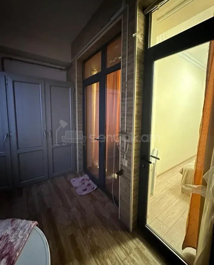 2 Սենյականոց Բնակարան Նորակառույցում, 50քմ, 15/18 հարկ, Դիզայներական Վերանորոգված, Կահավորված