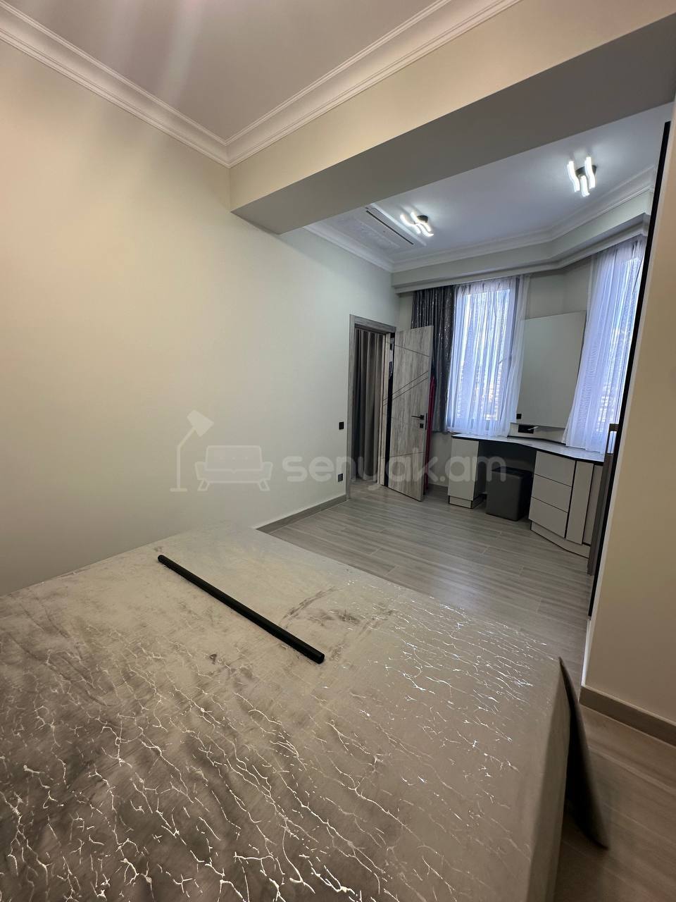 3 Սենյականոց Բնակարան Նորակառույցում, 93քմ, 12/18 հարկ, Դիզայներական Վերանորոգված, Կահավորված