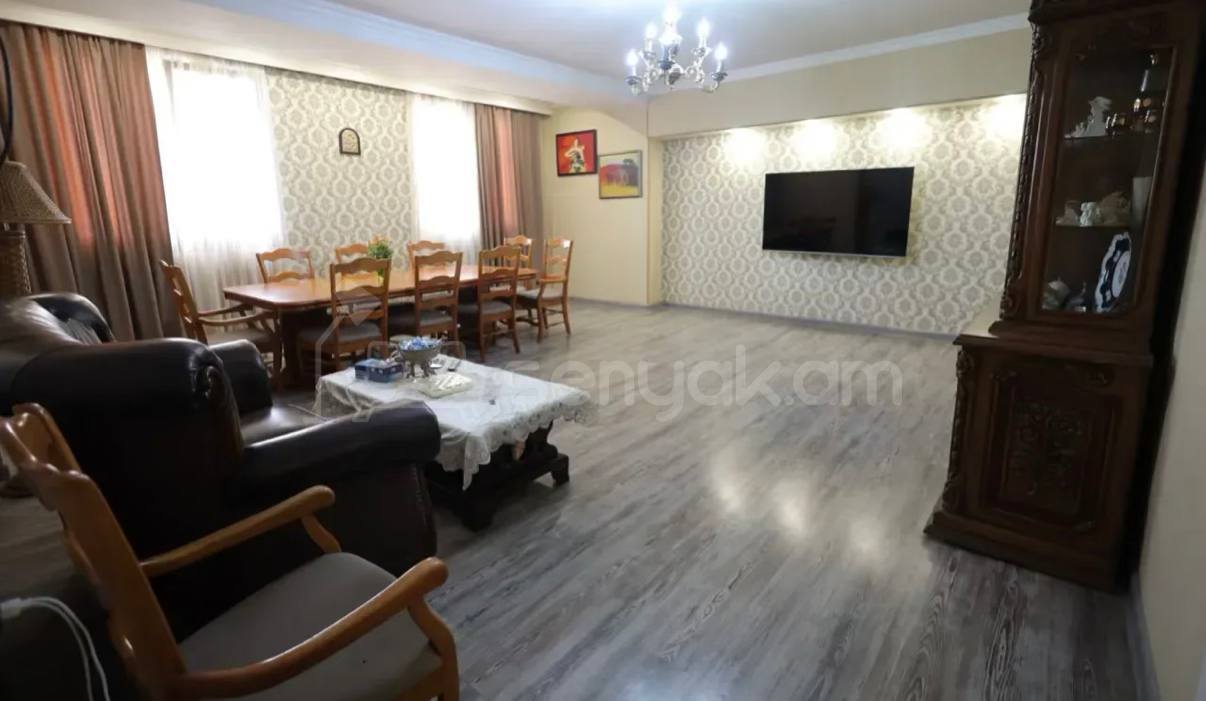 3 Սենյականոց Բնակարան, 100քմ, 8/12 հարկ, Կապիտալ Վերանորոգված