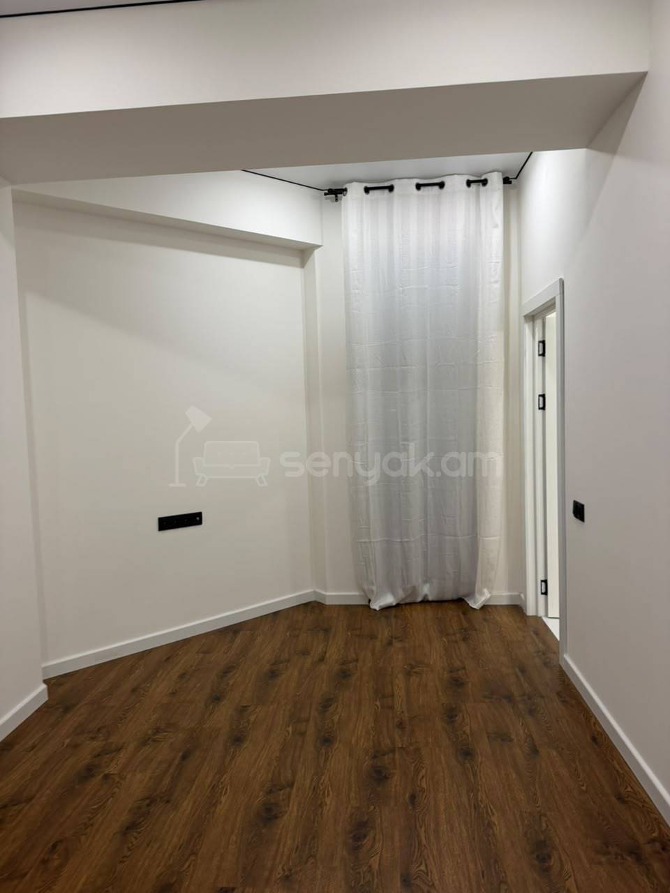 3 Սենյականոց Բնակարան Նորակառույցում, 75քմ, 4/16 հարկ, Դիզայներական Վերանորոգված, Կահավորված