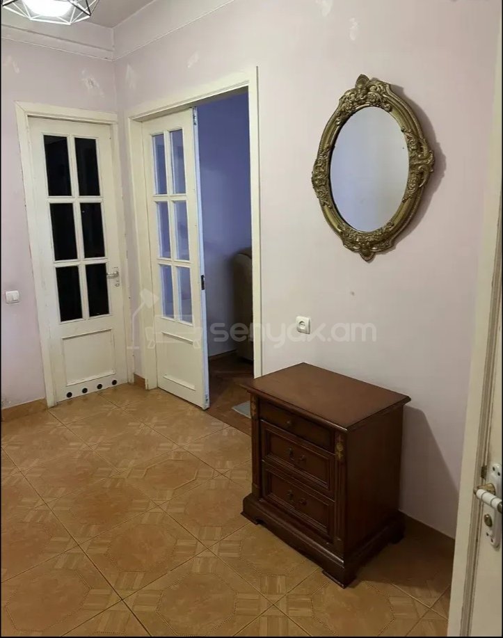 3 Սենյականոց Բնակարան, 80քմ, 9/9 հարկ, Նորմալ Վիճակում, Կահավորված
