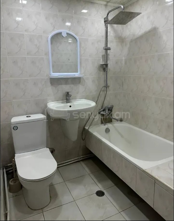 3 Սենյականոց Բնակարան, 80քմ, 9/9 հարկ, Նորմալ Վիճակում, Կահավորված