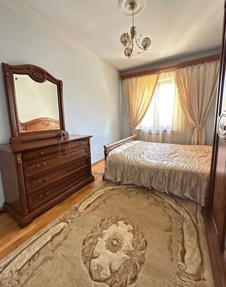 3 Սենյականոց Բնակարան, 80քմ, 9/9 հարկ, Նորմալ Վիճակում, Կահավորված