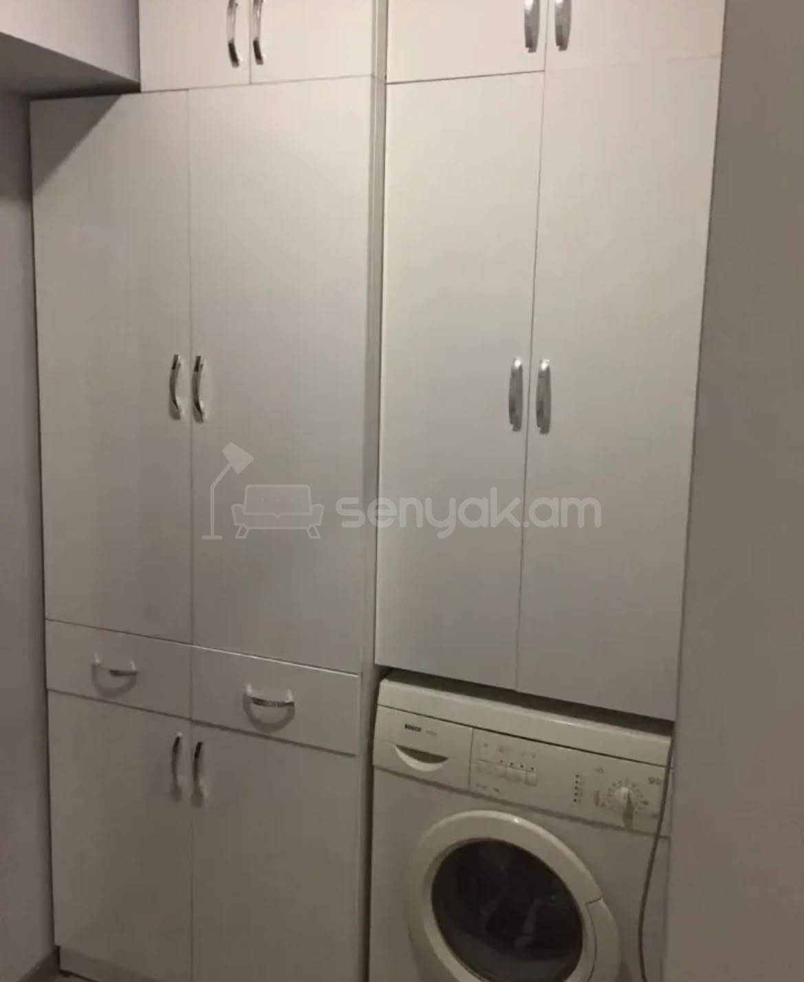 1 Սենյականոց Բնակարան Քարե Շենքում, 30քմ, 3/4 հարկ, Կապիտալ Վերանորոգված