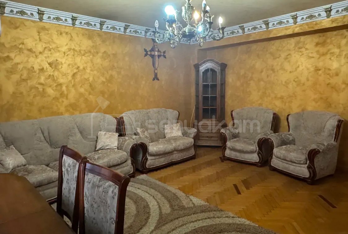 4 Սենյականոց Բնակարան, 90քմ, 7/9 հարկ, Կապիտալ Վերանորոգված, Կահավորված