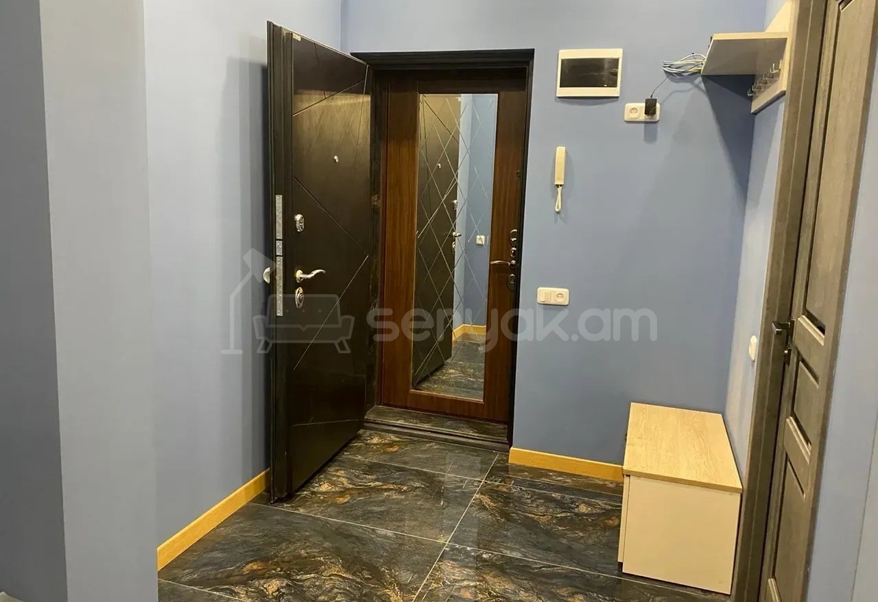 3 Սենյականոց Բնակարան, 82քմ, 8/9 հարկ, Կապիտալ Վերանորոգված, Կահավորված, Արևկող