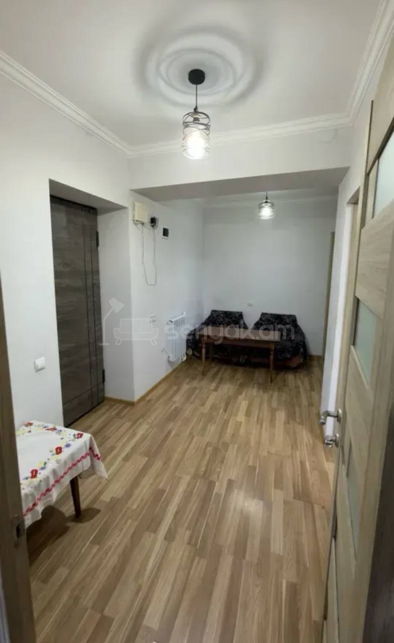 4 Սենյականոց Բնակարան Քարե Շենքում, 129քմ, 5/5 հարկ, Կոսմետիկ Վերանորոգված