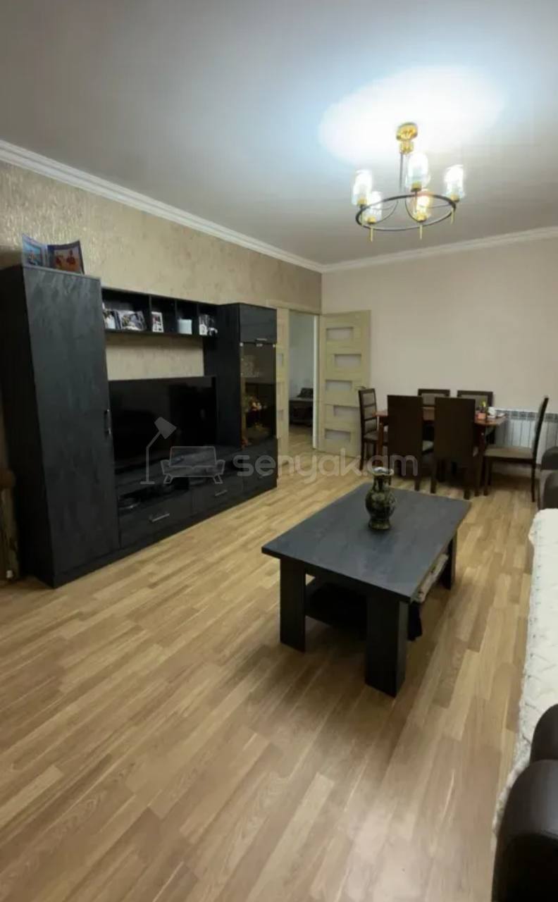 4 Սենյականոց Բնակարան Քարե Շենքում, 129քմ, 5/5 հարկ, Կոսմետիկ Վերանորոգված