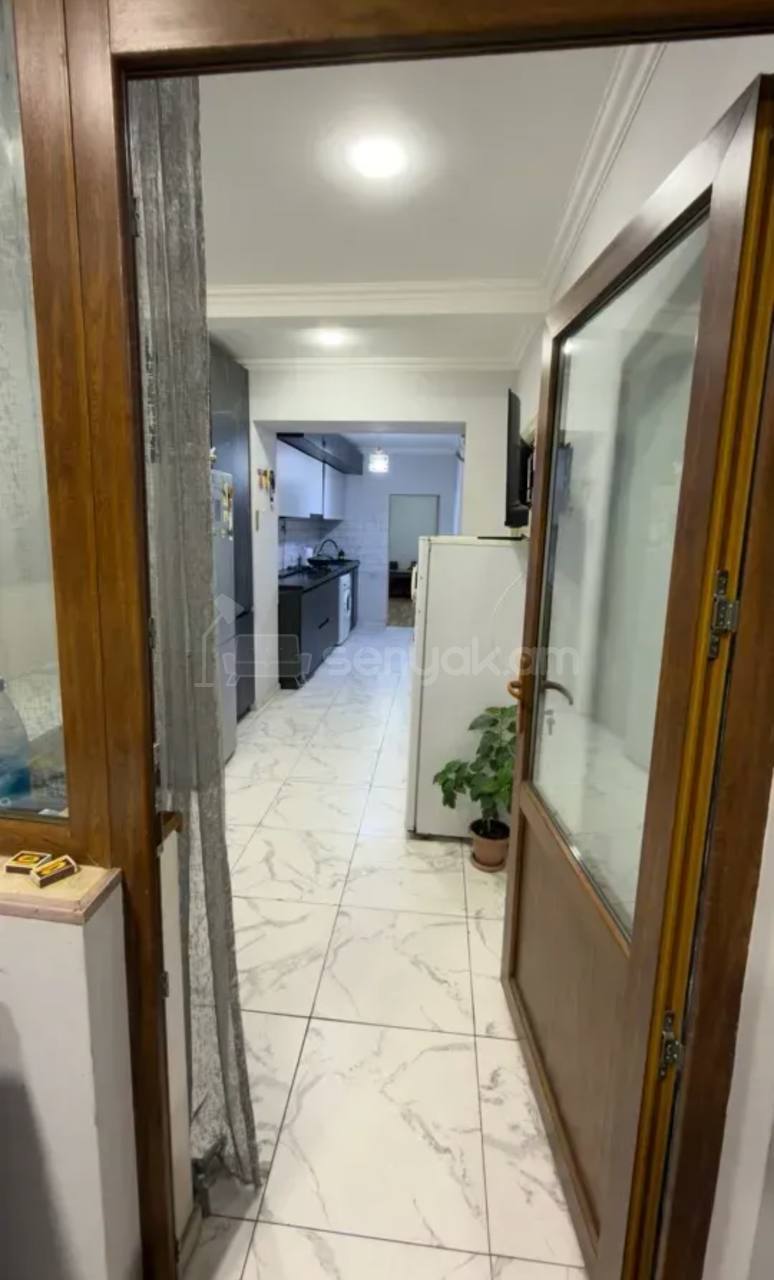 4 Սենյականոց Բնակարան Քարե Շենքում, 129քմ, 5/5 հարկ, Կոսմետիկ Վերանորոգված