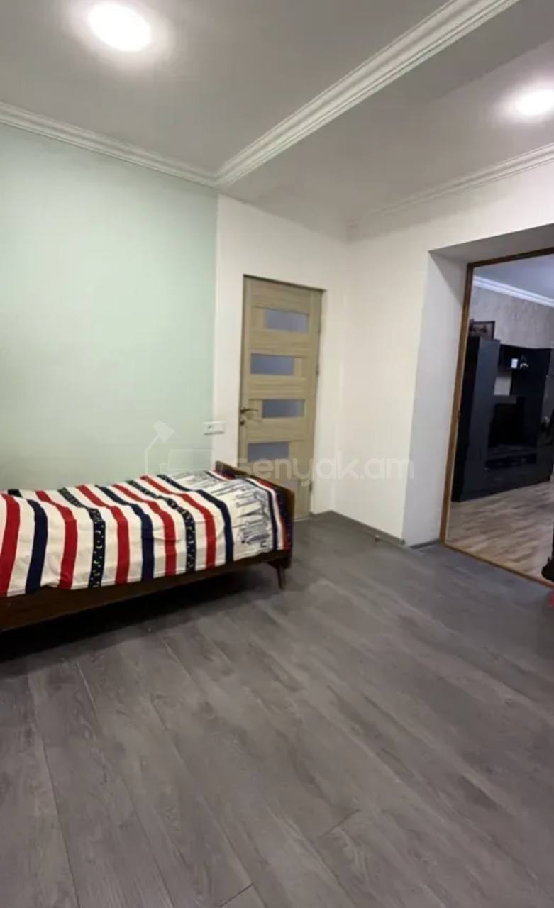 4 Սենյականոց Բնակարան Քարե Շենքում, 129քմ, 5/5 հարկ, Կոսմետիկ Վերանորոգված
