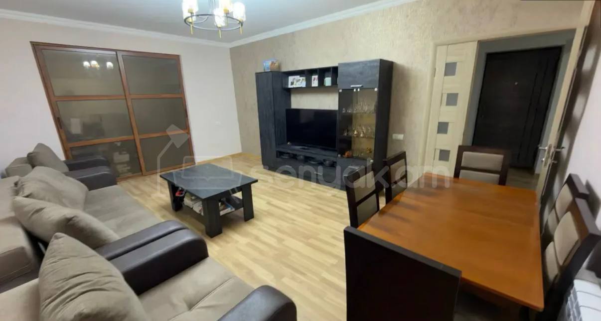 4 Սենյականոց Բնակարան Քարե Շենքում, 129քմ, 5/5 հարկ, Կոսմետիկ Վերանորոգված