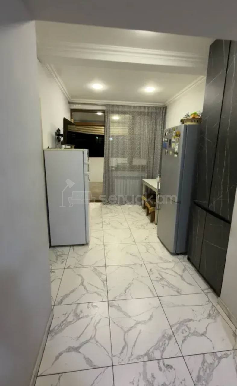 4 Սենյականոց Բնակարան Քարե Շենքում, 129քմ, 5/5 հարկ, Կոսմետիկ Վերանորոգված