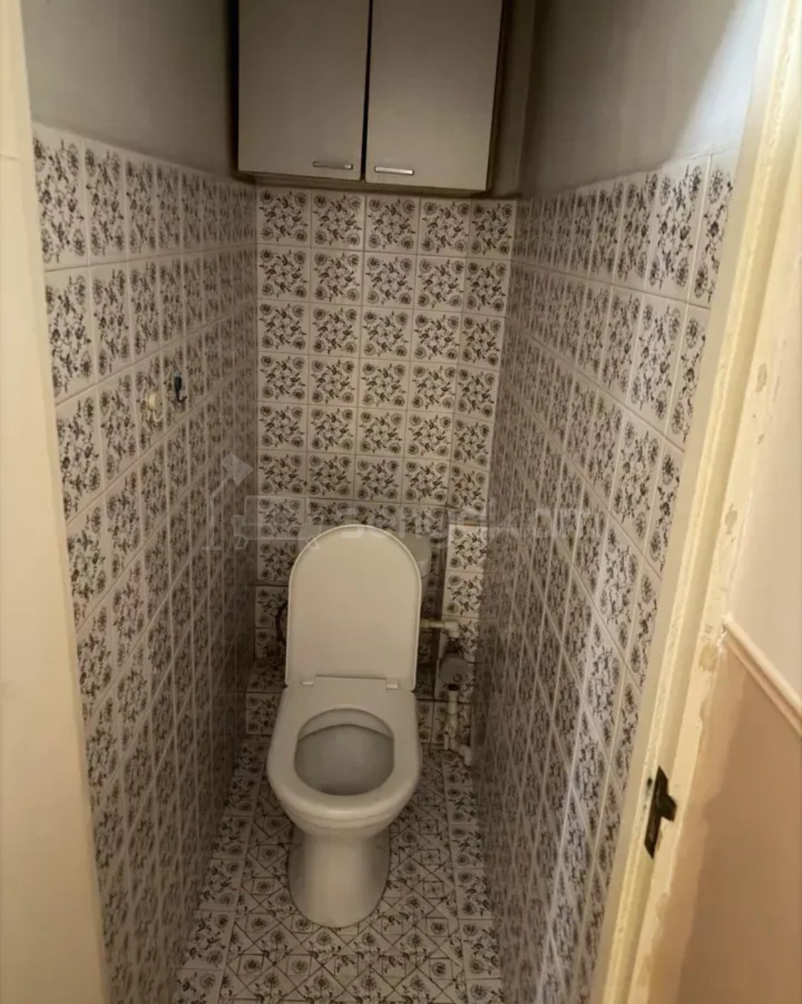 3 Սենյականոց Բնակարան Քարե Շենքում, 57քմ, 5/5 հարկ, Նորմալ Վիճակում, Կահավորված