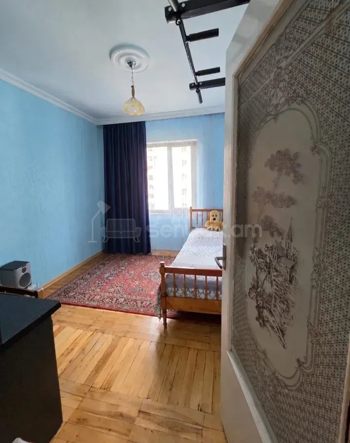 4 Սենյականոց Բնակարան, 90քմ, 4/9 հարկ, Նորմալ Վիճակում