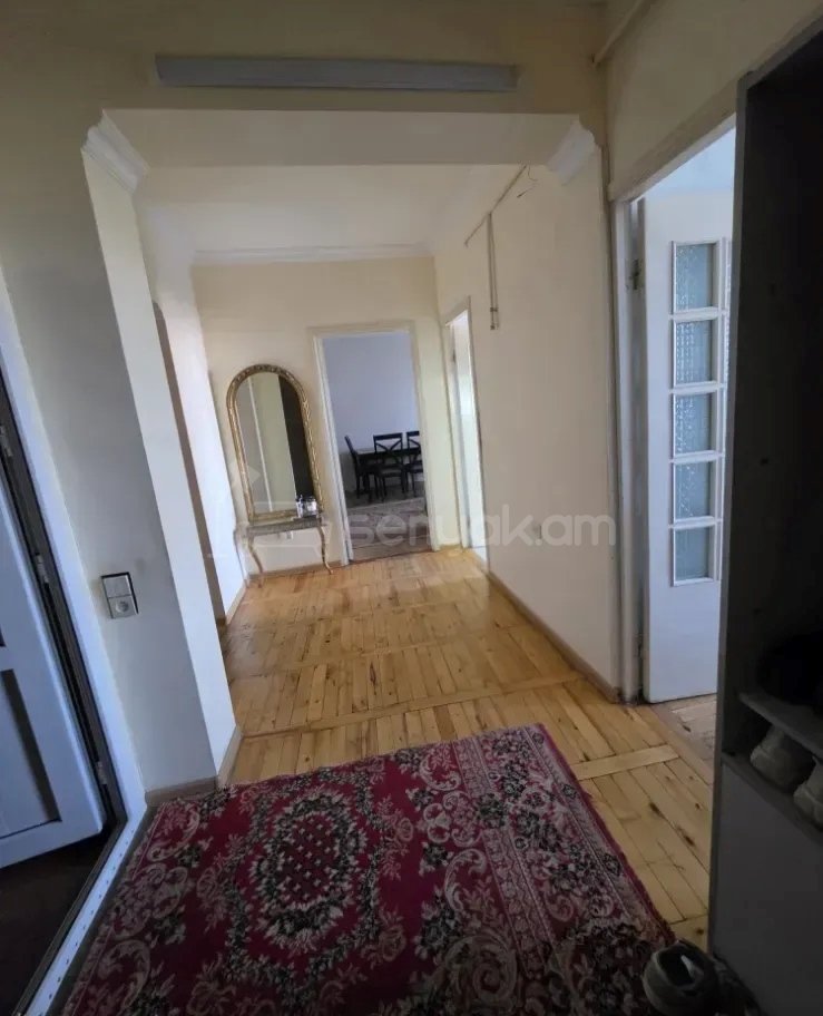 4 Սենյականոց Բնակարան, 90քմ, 4/9 հարկ, Նորմալ Վիճակում