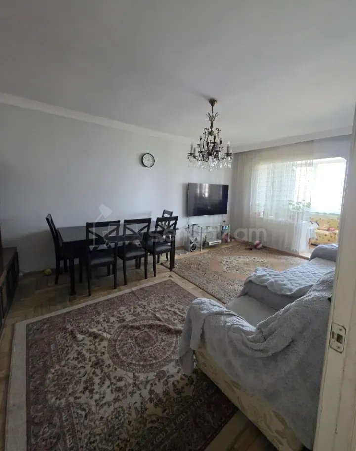 4 Սենյականոց Բնակարան, 90քմ, 4/9 հարկ, Նորմալ Վիճակում