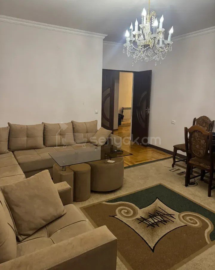 3 Սենյականոց Բնակարան, 80քմ, 7/14 հարկ, Նորմալ Վիճակում