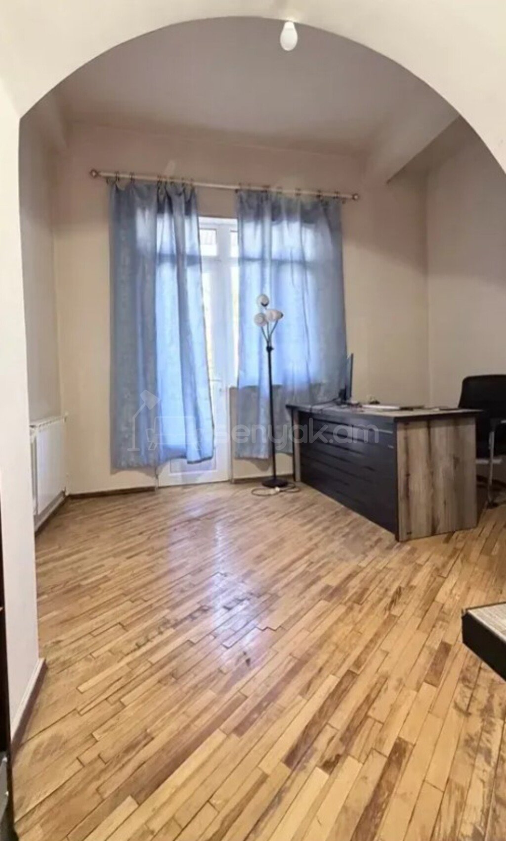 3 Սենյականոց Բնակարան Քարե Շենքում, 80քմ, 3/5 հարկ, Կոսմետիկ Վերանորոգված
