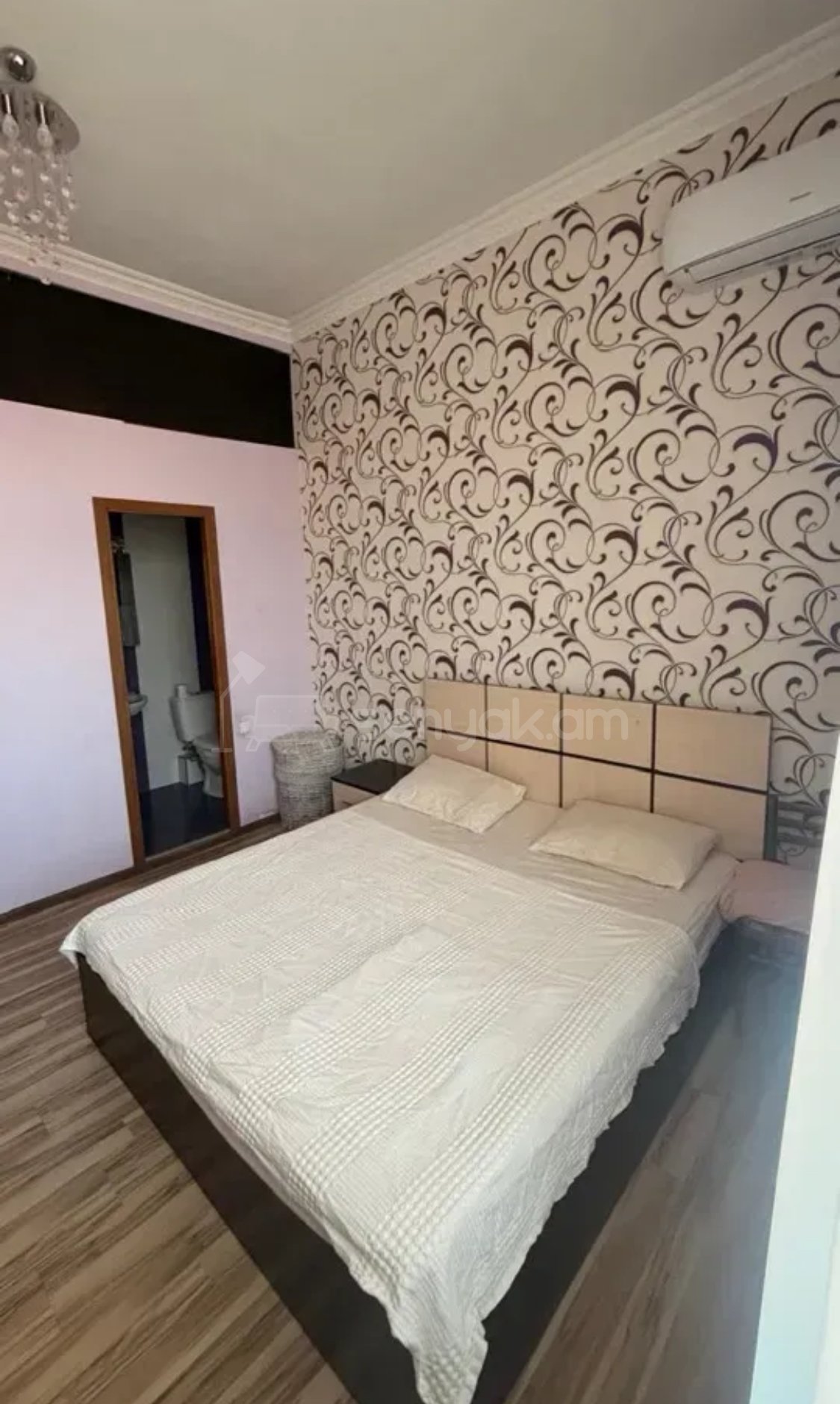4 Սենյականոց Բնակարան Քարե Շենքում, 114քմ, 2/4 հարկ, Կապիտալ Վերանորոգված, Կահավորված, Արևկող