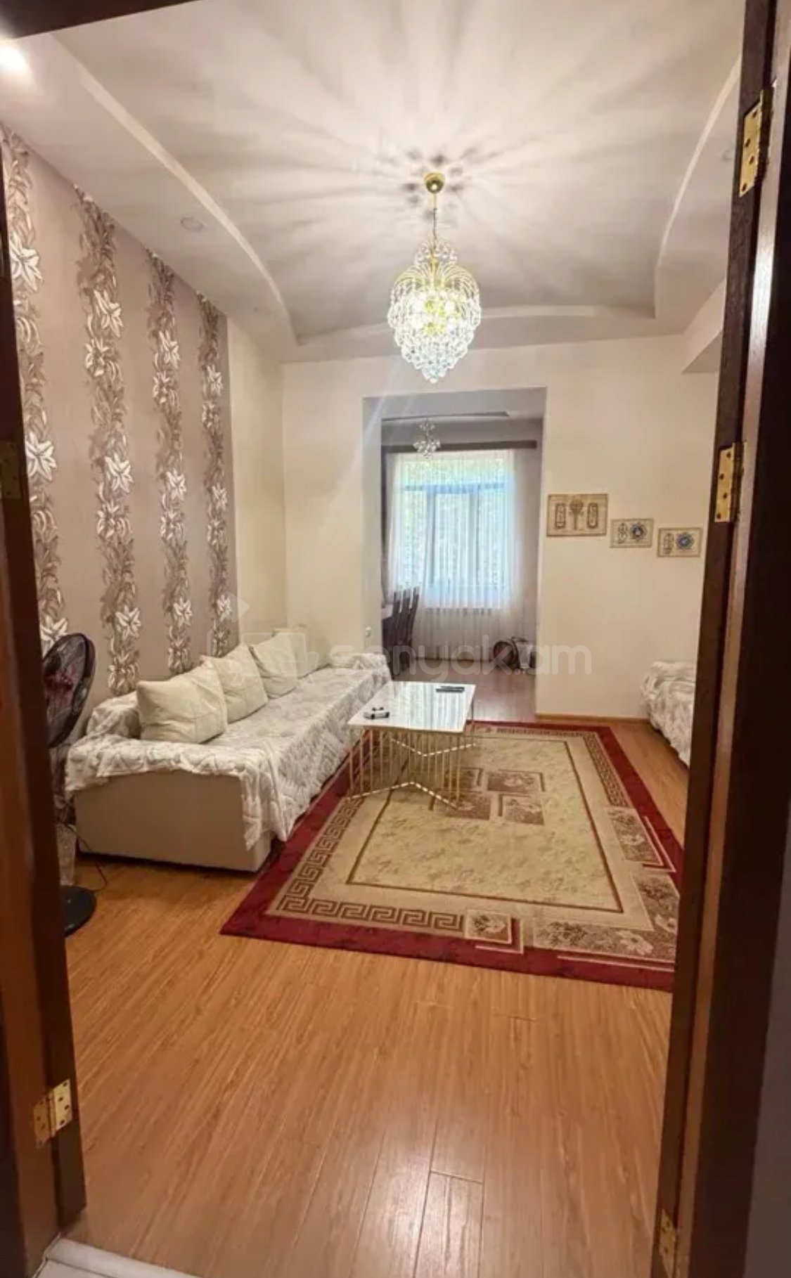 4 Սենյականոց Բնակարան Քարե Շենքում, 114քմ, 2/4 հարկ, Կապիտալ Վերանորոգված, Կահավորված, Արևկող