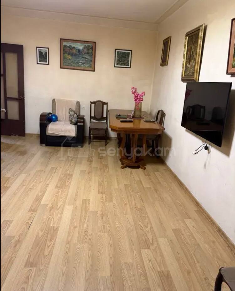 3 Սենյականոց Բնակարան, 92քմ, 8/12 հարկ, Կոսմետիկ Վերանորոգված, Կահավորված