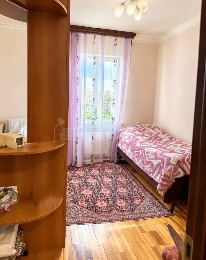 4 Սենյականոց Բնակարան, 91քմ, 6/9 հարկ, Նորմալ Վիճակում