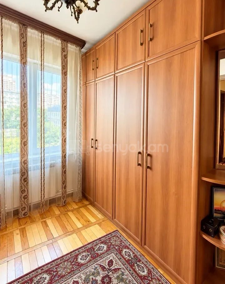 4 Սենյականոց Բնակարան, 91քմ, 6/9 հարկ, Նորմալ Վիճակում