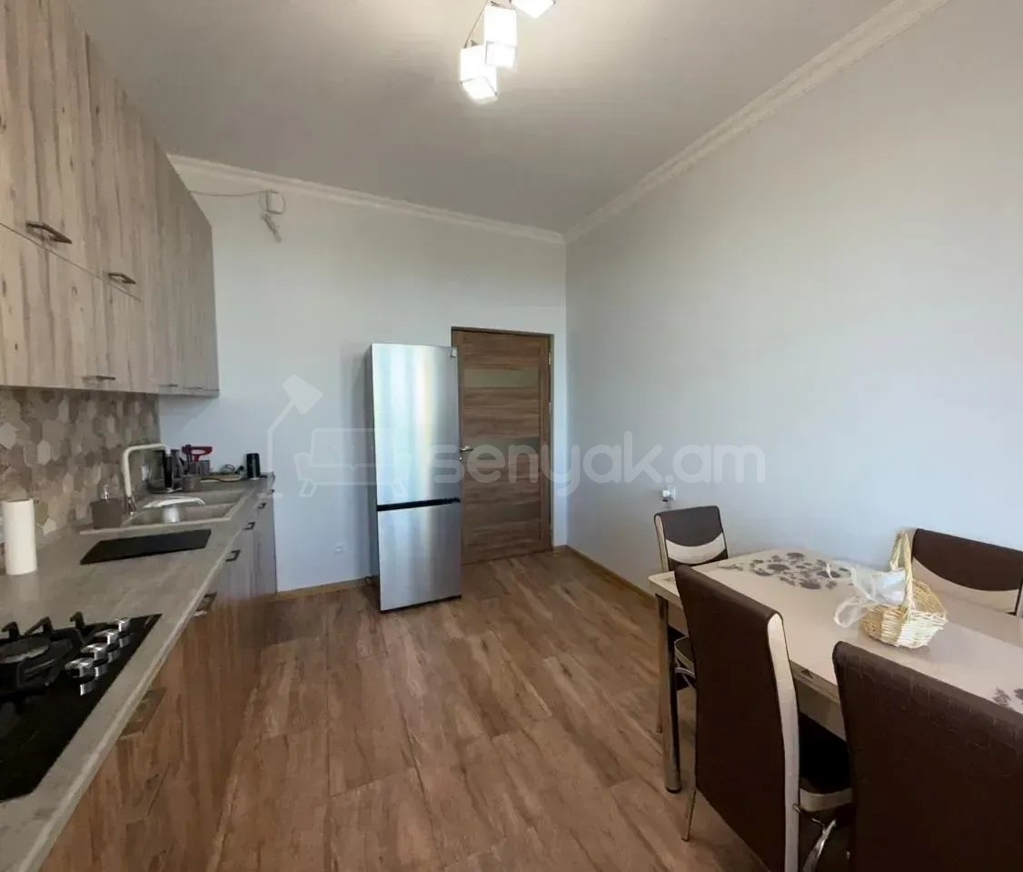 3 Սենյականոց Բնակարան Նորակառույցում, 100քմ, 16/17 հարկ, Կապիտալ Վերանորոգված