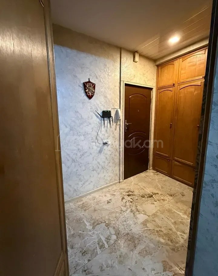 4 Սենյականոց Բնակարան Քարե Շենքում, 103քմ, 4/7 հարկ, Կապիտալ Վերանորոգված