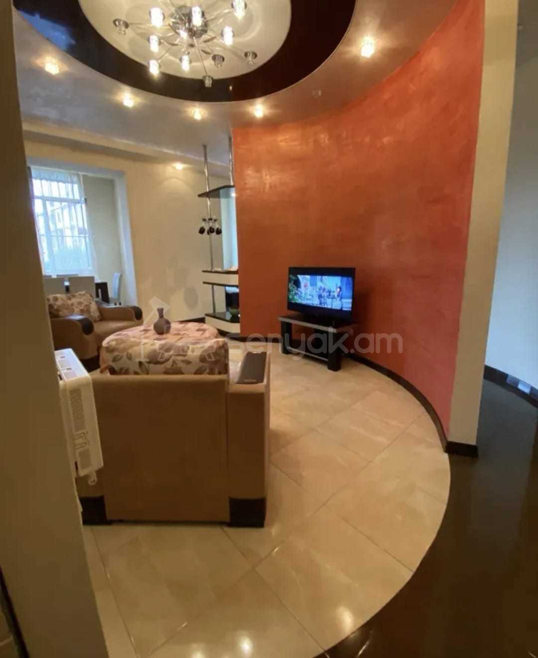 2 Սենյականոց Բնակարան Քարե Շենքում, 80քմ, 2/5 հարկ, Կապիտալ Վերանորոգված, Կահավորված, Արևկող