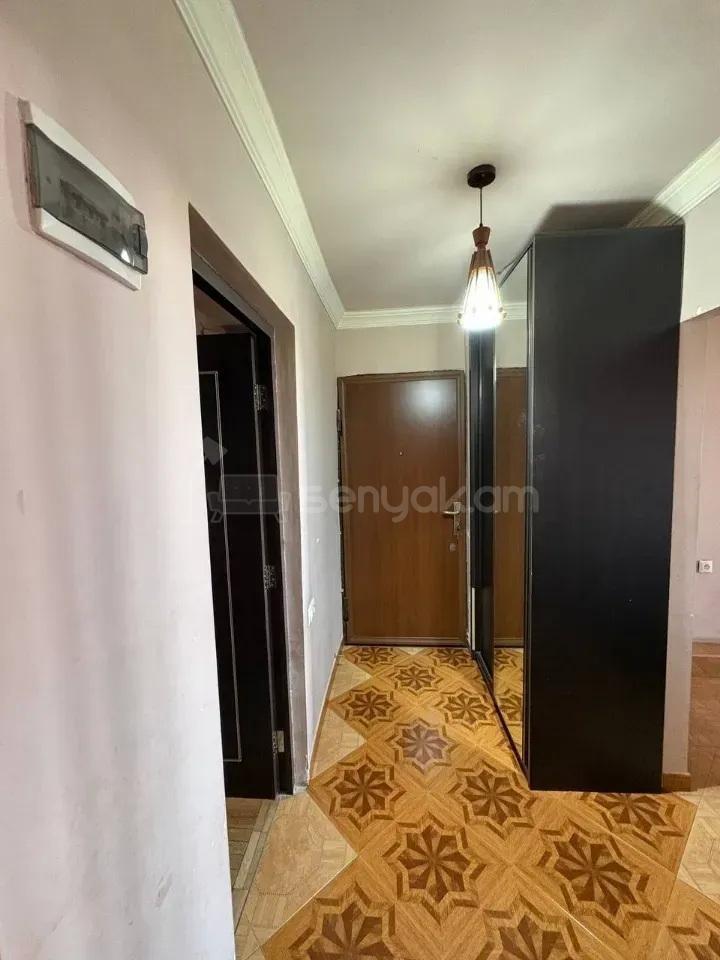 3 Սենյականոց Բնակարան Քարե Շենքում, 81քմ, 5/5 հարկ, Կոսմետիկ Վերանորոգված