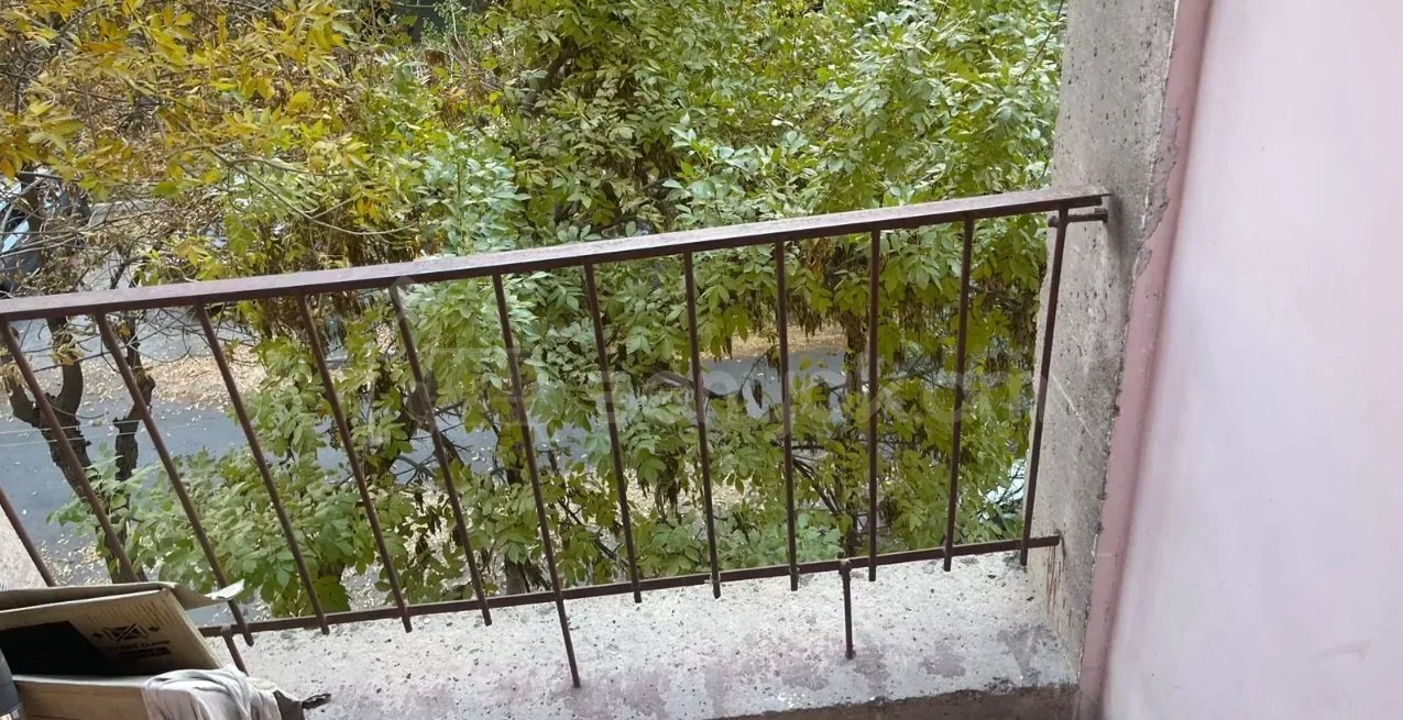 3 Սենյականոց Բնակարան, 74քմ, 3/9 հարկ, Նորմալ Վիճակում