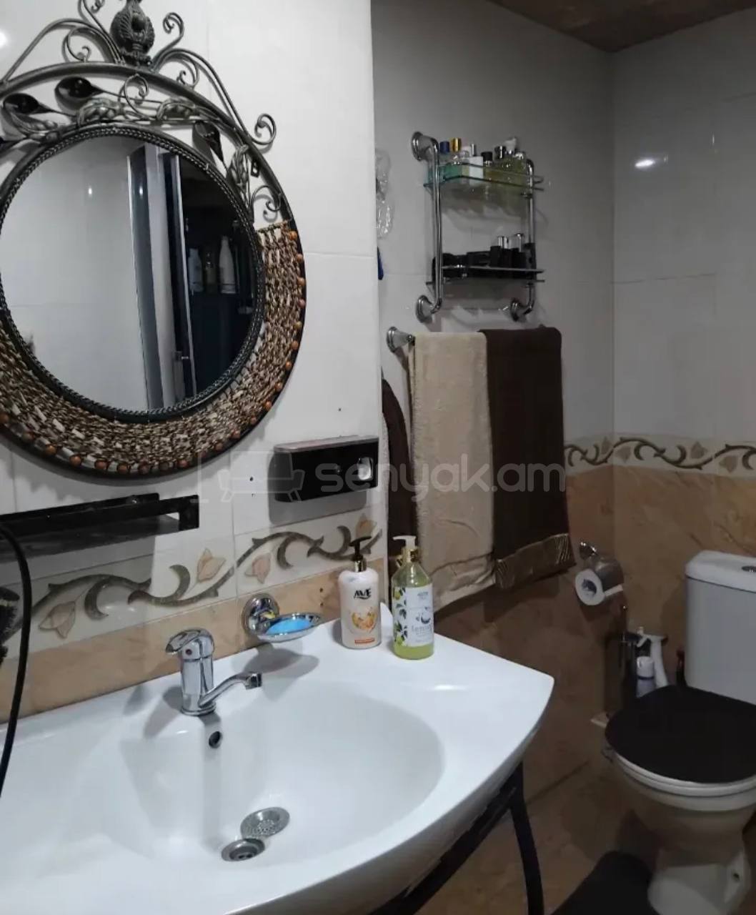 3 Սենյականոց Բնակարան Քարե Շենքում, 90քմ, 5/10 հարկ, Դիզայներական Վերանորոգված, Կահավորված