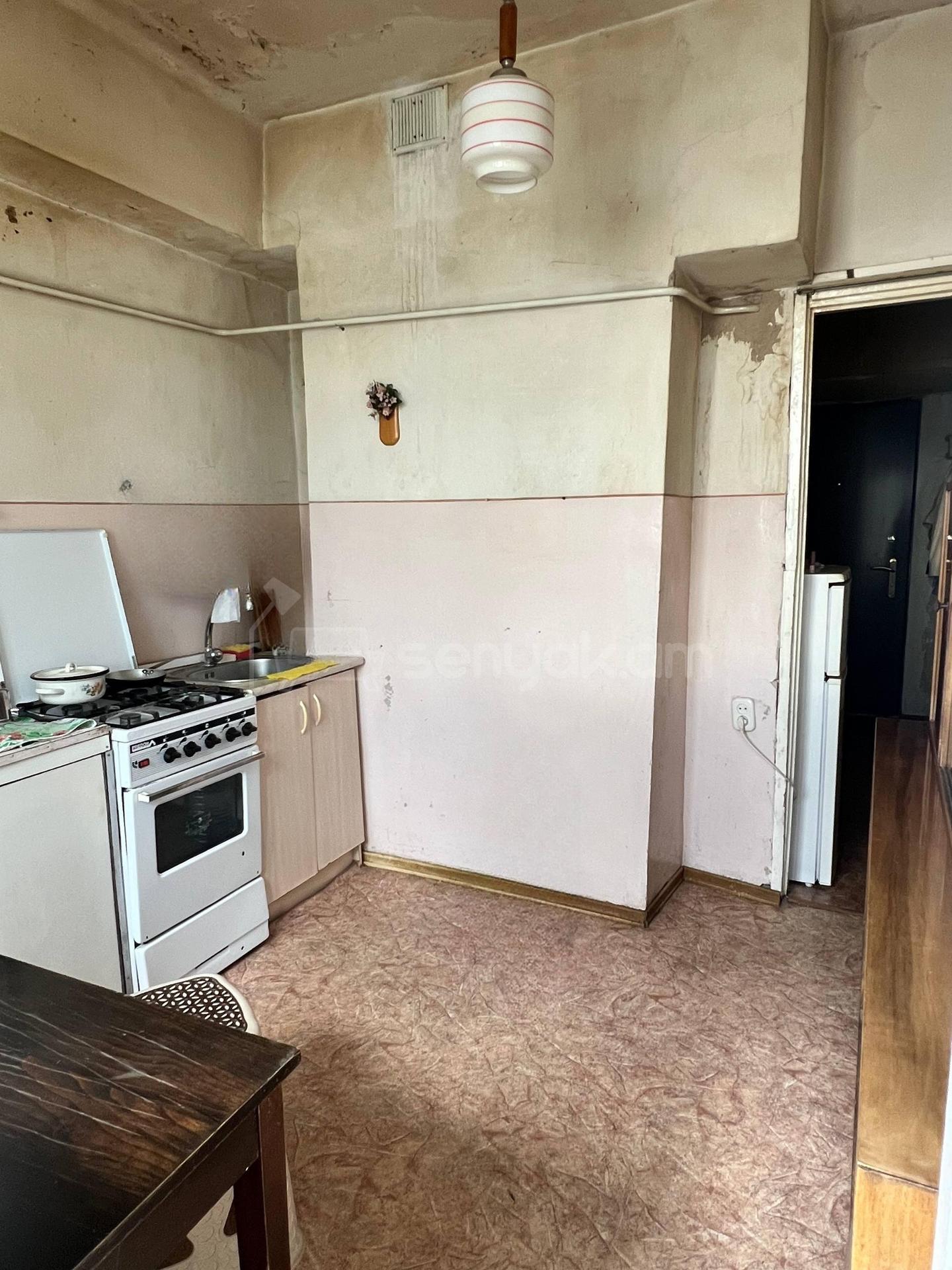 1 Սենյականոց Բնակարան, 41քմ, 7/9 հարկ, Պետական Վիճակում