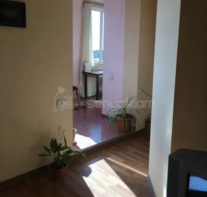 2 Սենյականոց Բնակարան, 62քմ, 2/4 հարկ, Կապիտալ Վերանորոգված