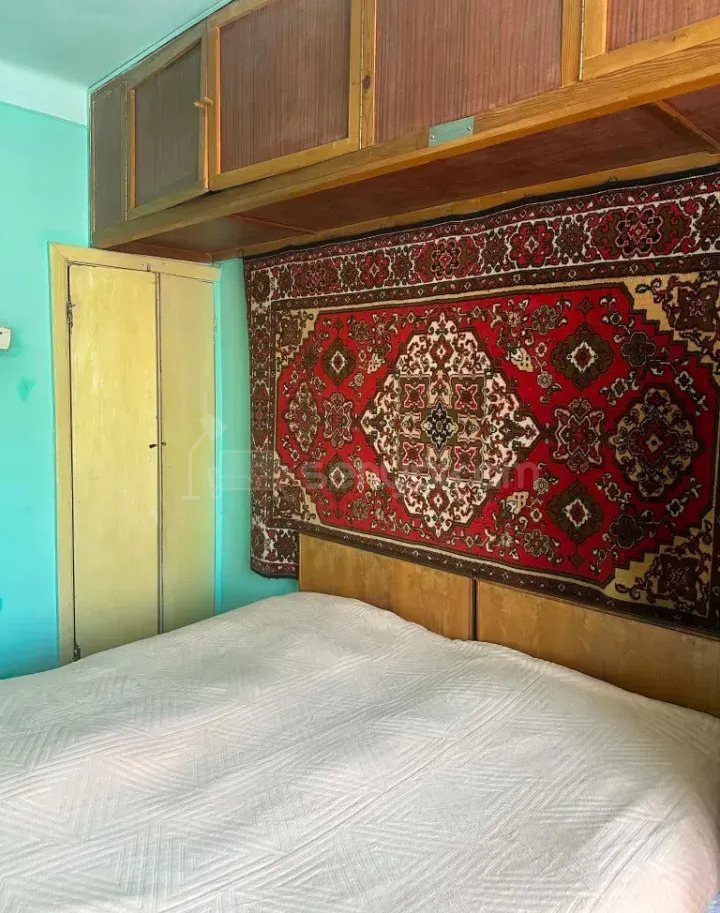 3 Սենյականոց Բնակարան Քարե Շենքում, 56քմ, 5/5 հարկ, Կապիտալ Վերանորոգված