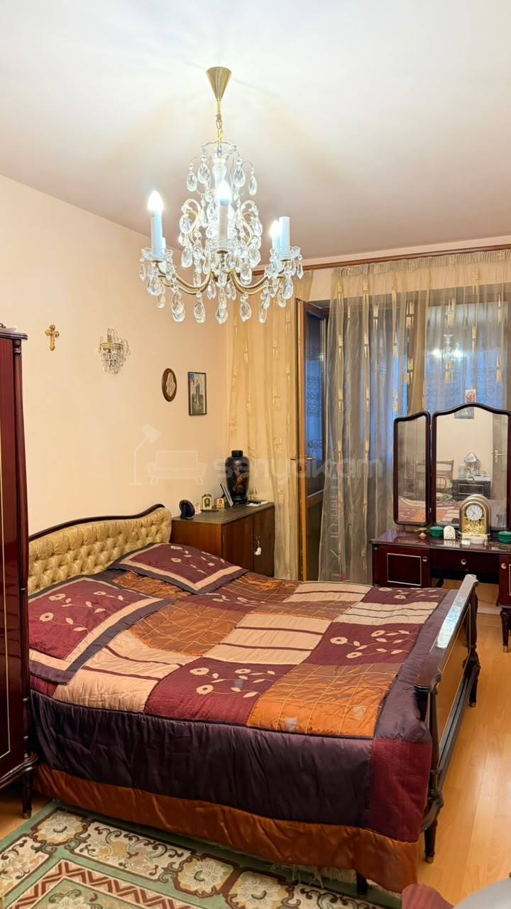 2 Սենյականոց Բնակարան Քարե Շենքում, 65քմ, 3/5 հարկ, Կոսմետիկ Վերանորոգված, Կահավորված, Արևկող