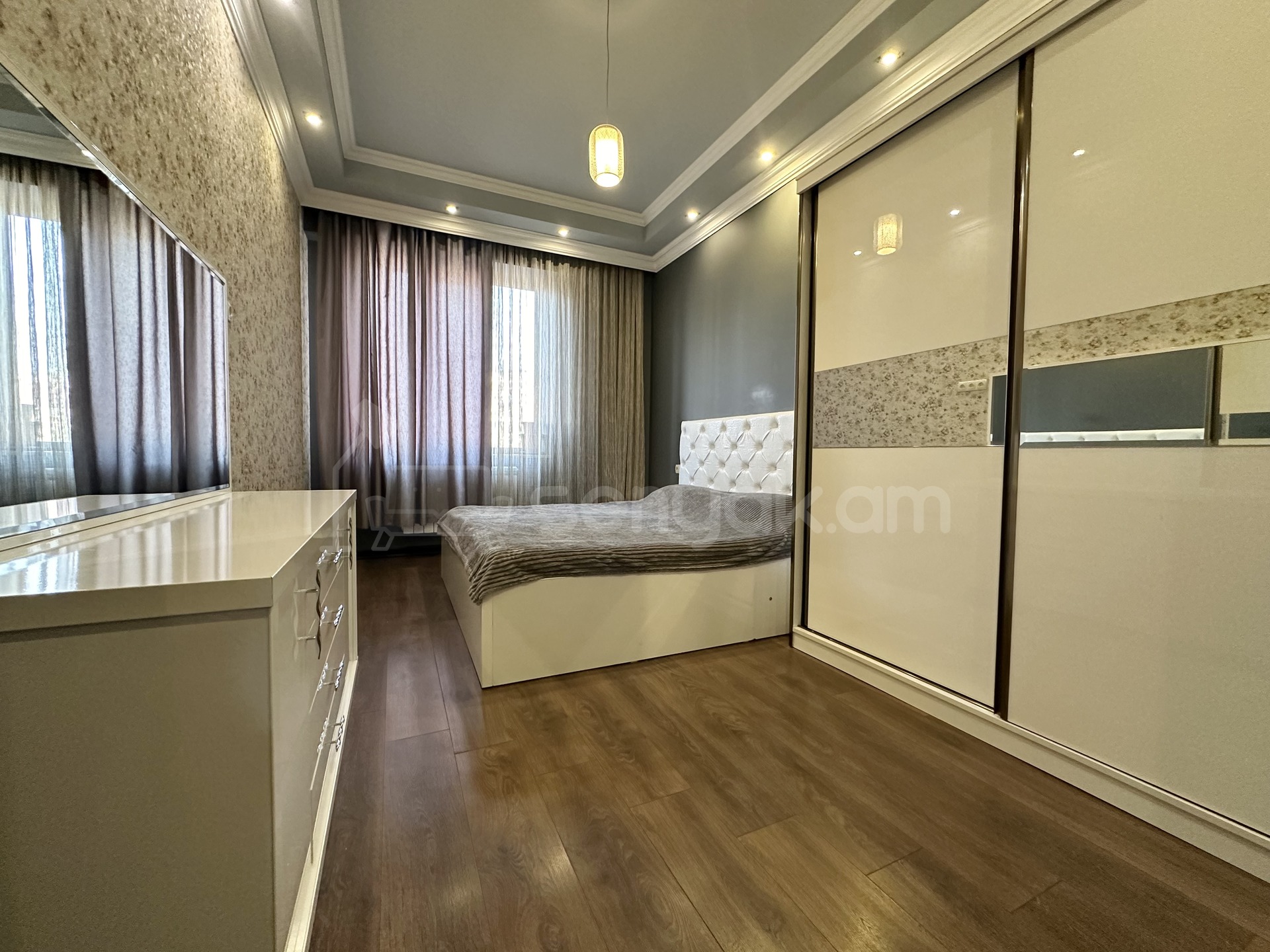 2 Սենյականոց Բնակարան Նորակառույցում, 60քմ, 9/19 հարկ, Կապիտալ Վերանորոգված, Կահավորված, Արևկող