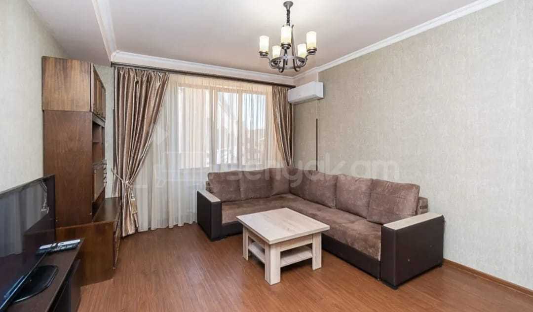 3 Սենյականոց Բնակարան Նորակառույցում, 100քմ, 8/8 հարկ, Նորմալ Վիճակում, Կահավորված, Արևկող
