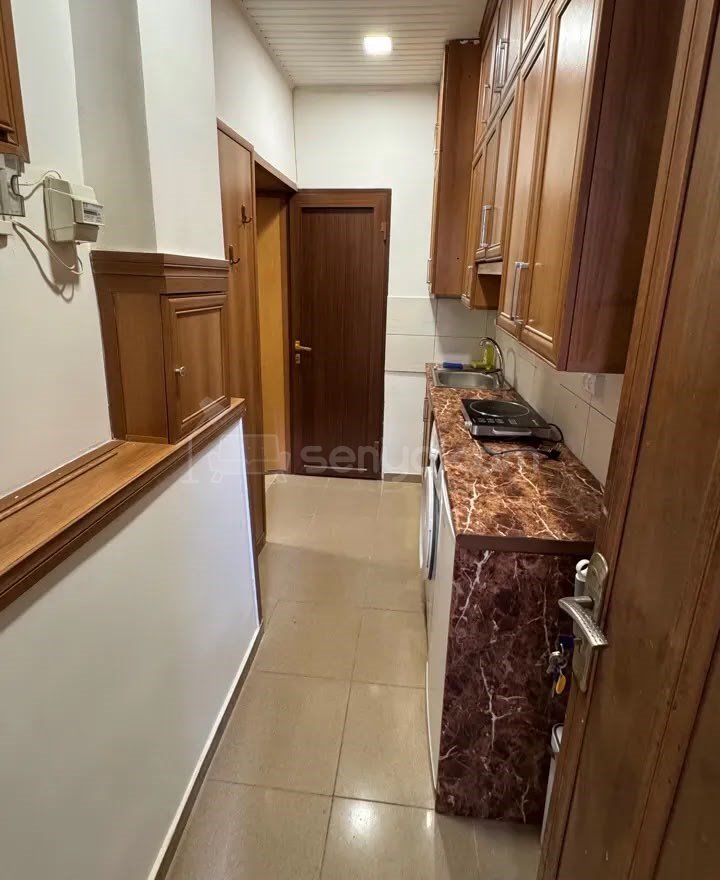 1 Սենյականոց Բնակարան Քարե Շենքում, 20քմ, 1/1 հարկ, Կոսմետիկ Վերանորոգված, Կահավորված