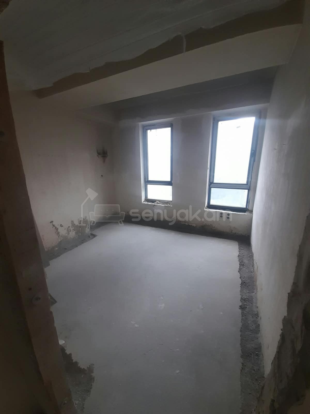 4 Սենյականոց Բնակարան Նորակառույցում, 120քմ, 2/16 հարկ, Զրոյական Վիճակում