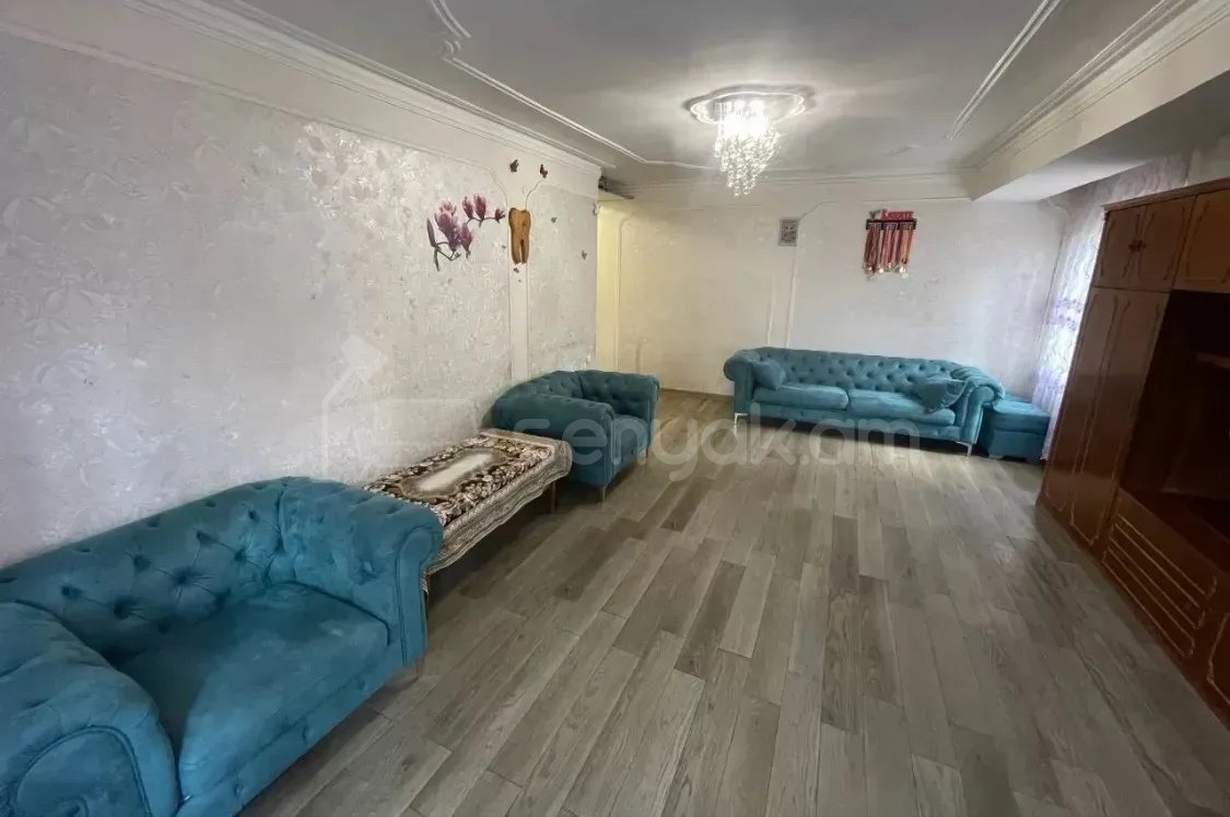 3 Սենյականոց Բնակարան, 90քմ, 2/14 հարկ, Նորմալ Վիճակում, Կահավորված