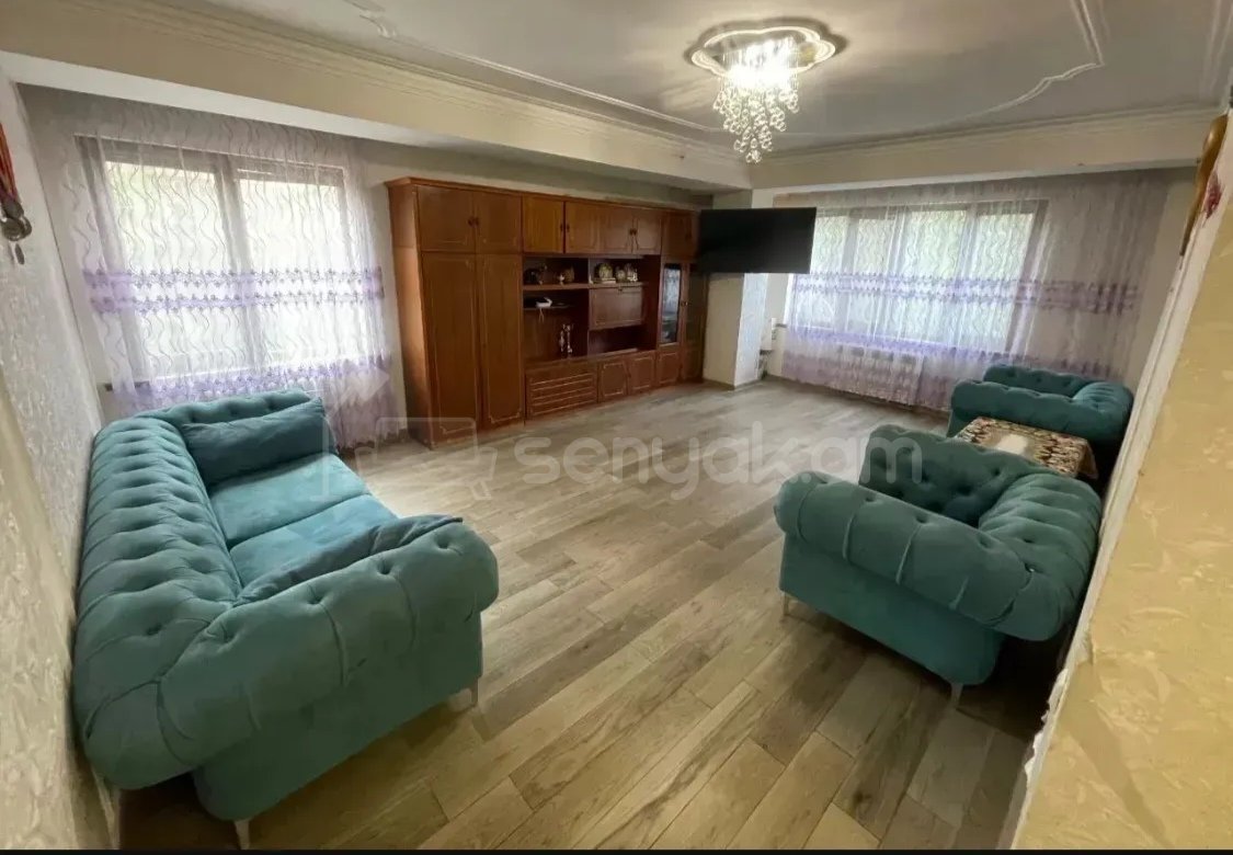3 Սենյականոց Բնակարան, 90քմ, 2/14 հարկ, Նորմալ Վիճակում, Կահավորված