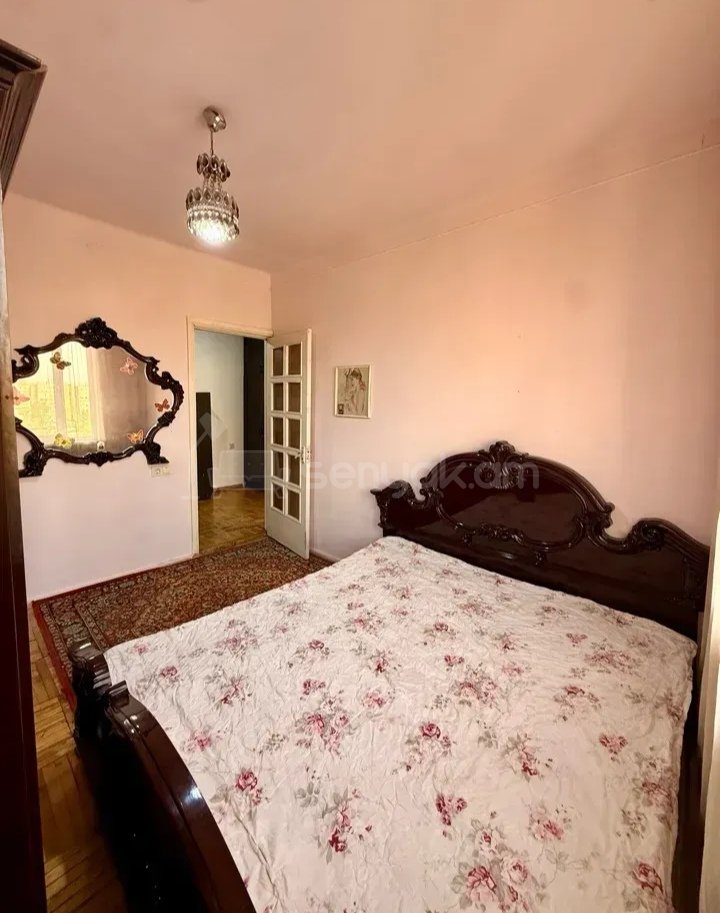 4 Սենյականոց Բնակարան, 90քմ, 7/9 հարկ, Նորմալ Վիճակում, Կահավորված