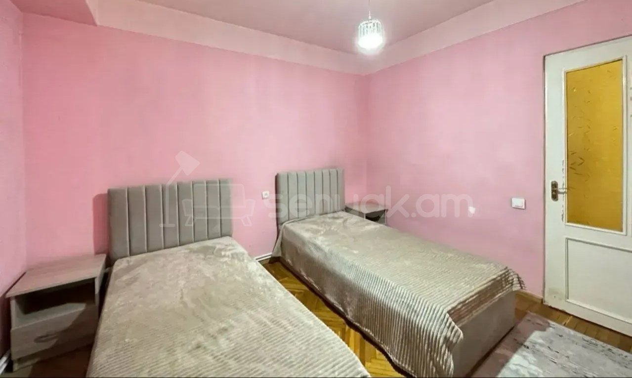 4 Սենյականոց Բնակարան, 90քմ, 6/9 հարկ, Նորմալ Վիճակում, Կահավորված