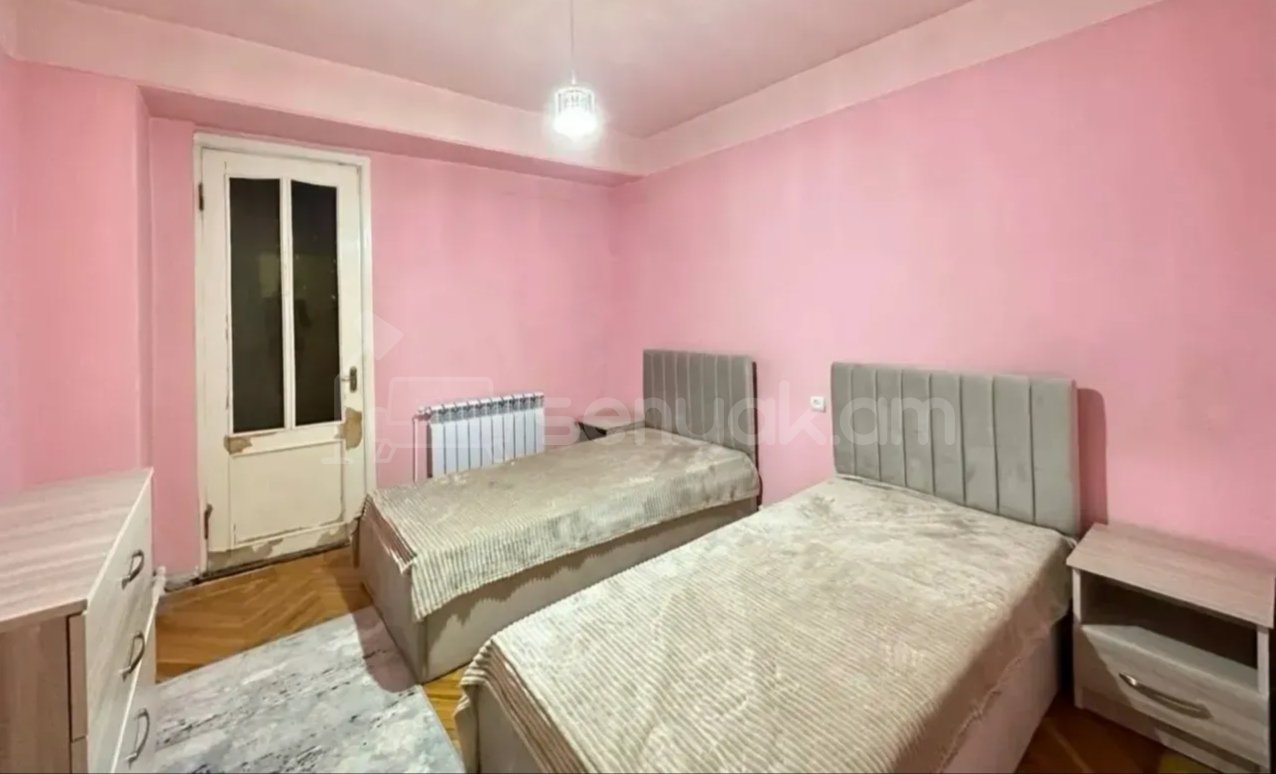4 Սենյականոց Բնակարան, 90քմ, 6/9 հարկ, Նորմալ Վիճակում, Կահավորված
