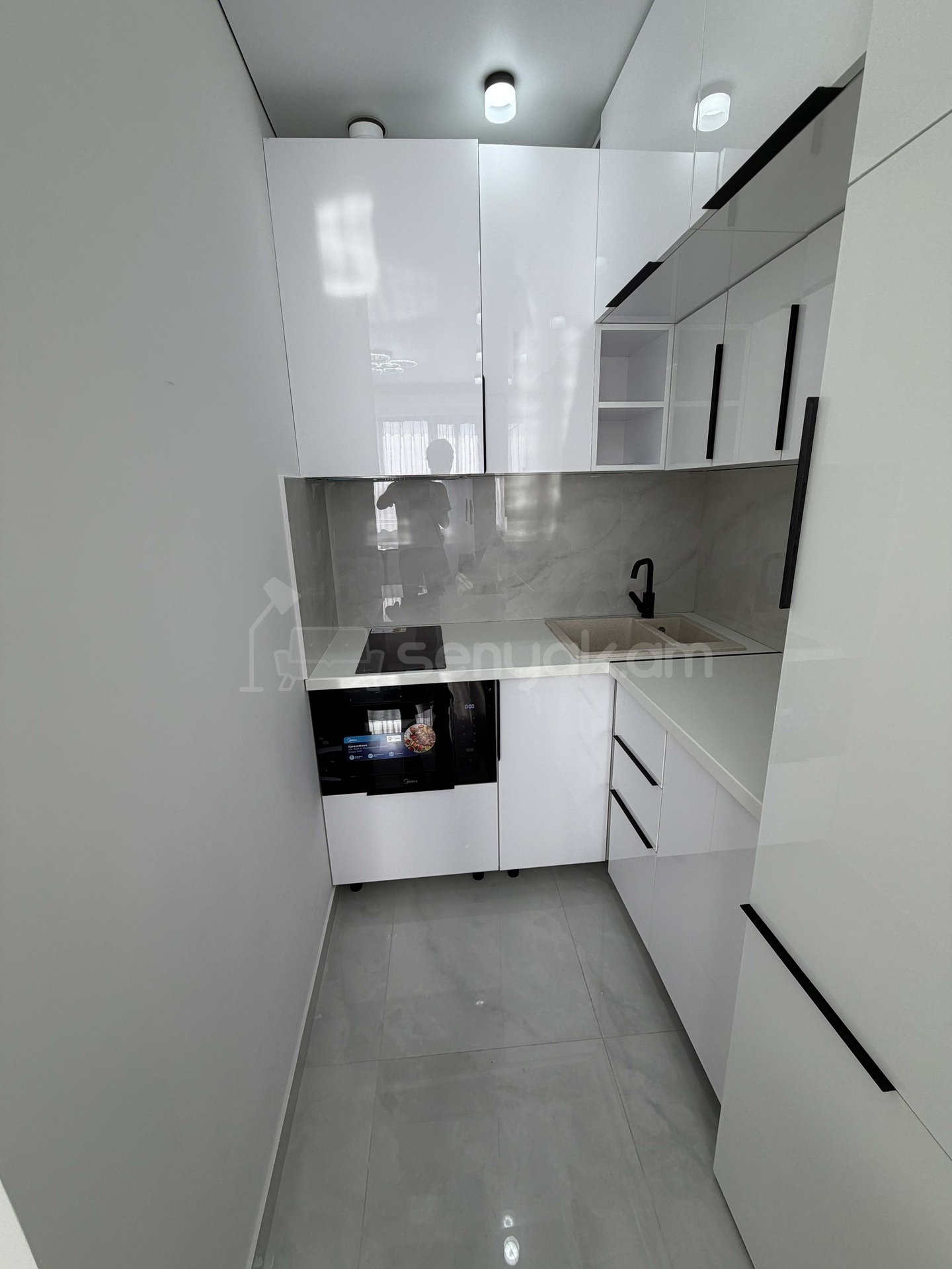 2 Սենյականոց Բնակարան, 36քմ, 12/13 հարկ, Դիզայներական Վերանորոգված